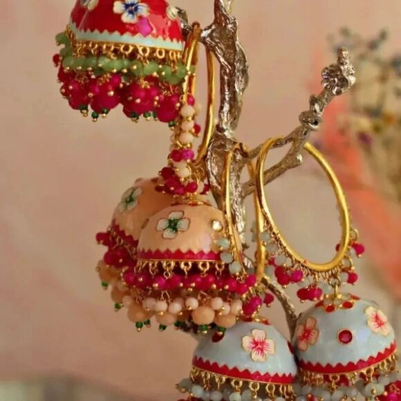 FARWAH ALI HAND-PAINTED PAKISTANI INDIAN MAYA HOOP EARRINGS - Picture 2 of 2